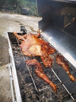 【感受】蝶烤香烤架燒烤爐子商用全自動旋轉烤羊架子烤全羊爐質量好不好怎么樣?