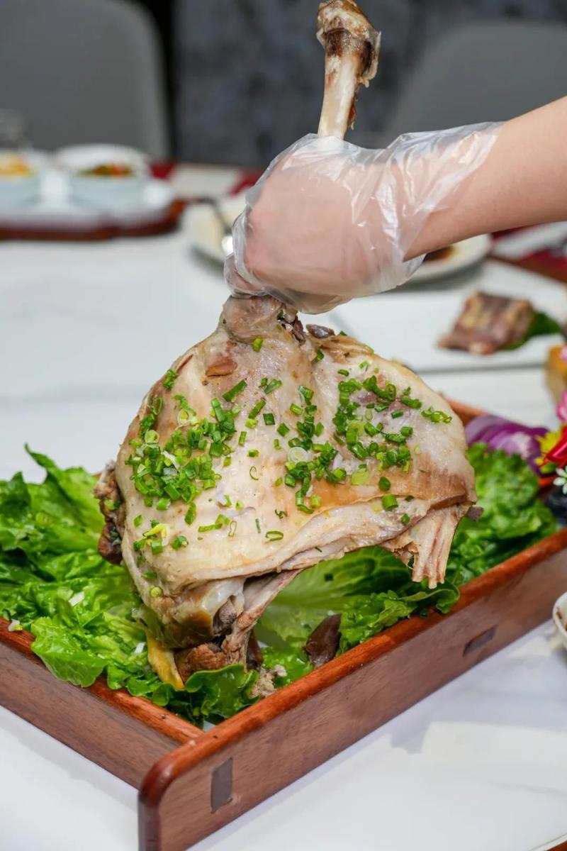 外地人必打卡的寧夏烤全羊,炭火慢烤3小時!