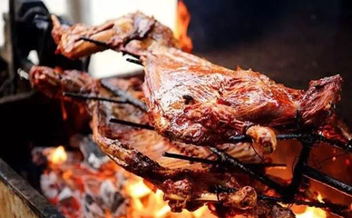 奧山鉑悅府烤全羊慶功宴來了~!