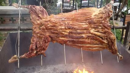 烤全羊 傳統美食的盛宴與健康搭配新思