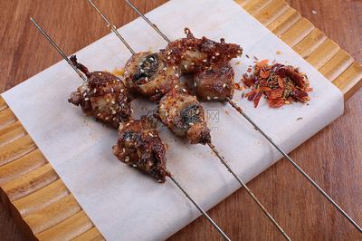 烤羊眼睛與烤全羊 味覺與文化的交融